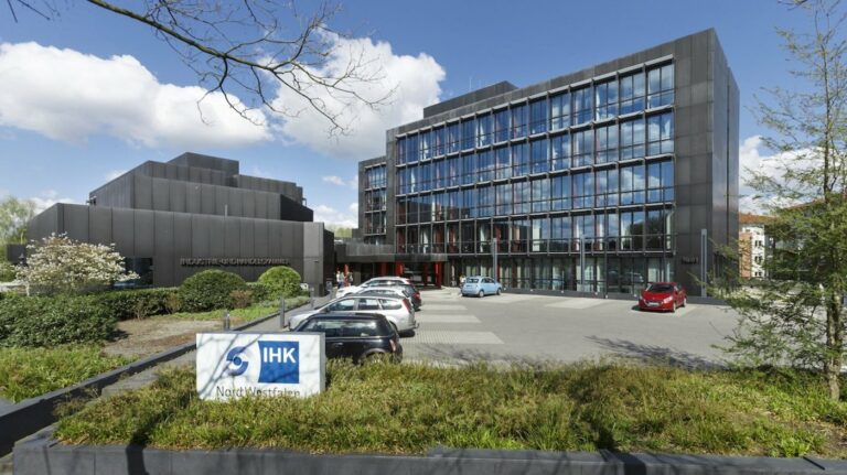 Gebäude der IHK Nord Westfalen in Münster – Ort der IHK-Abschlussprüfungen und Bestenehrungen.